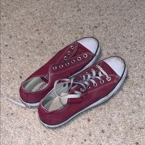 Maroon converse